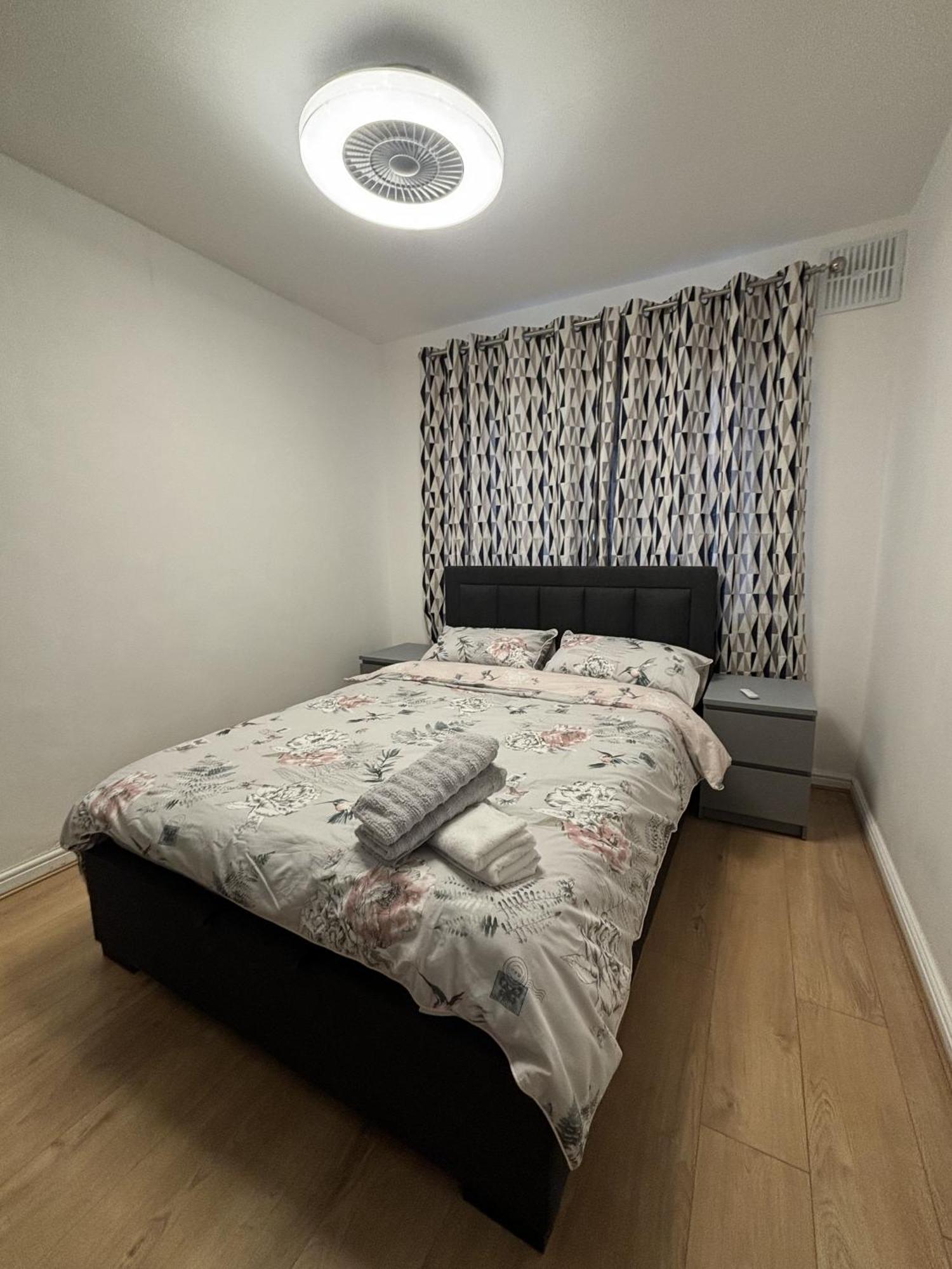 Charming And Cosy London Home, Garden, Parking & Family Fun Mitcham Exterior foto